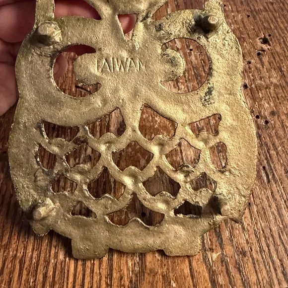 Brass Owl Trivet - Picture 2 of 2